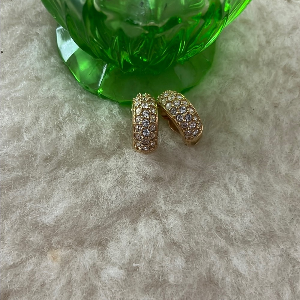 Swarovski vintage Gold Crystal Huggie Hoop Earrings - Sparkling Gold Tone